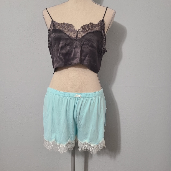PJ Luxe by PJ Savage Ice Blue Lace‎ Trim Pajama Shorts Size Large NWT - Picture 1 of 11